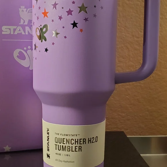 Stanley x Olivia Rodrigo Flowstate 40oz - Picture 3 of 8